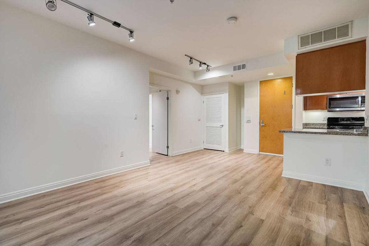 Apartment for rent at 65 W Dayton St, Pasadena, CA 91105