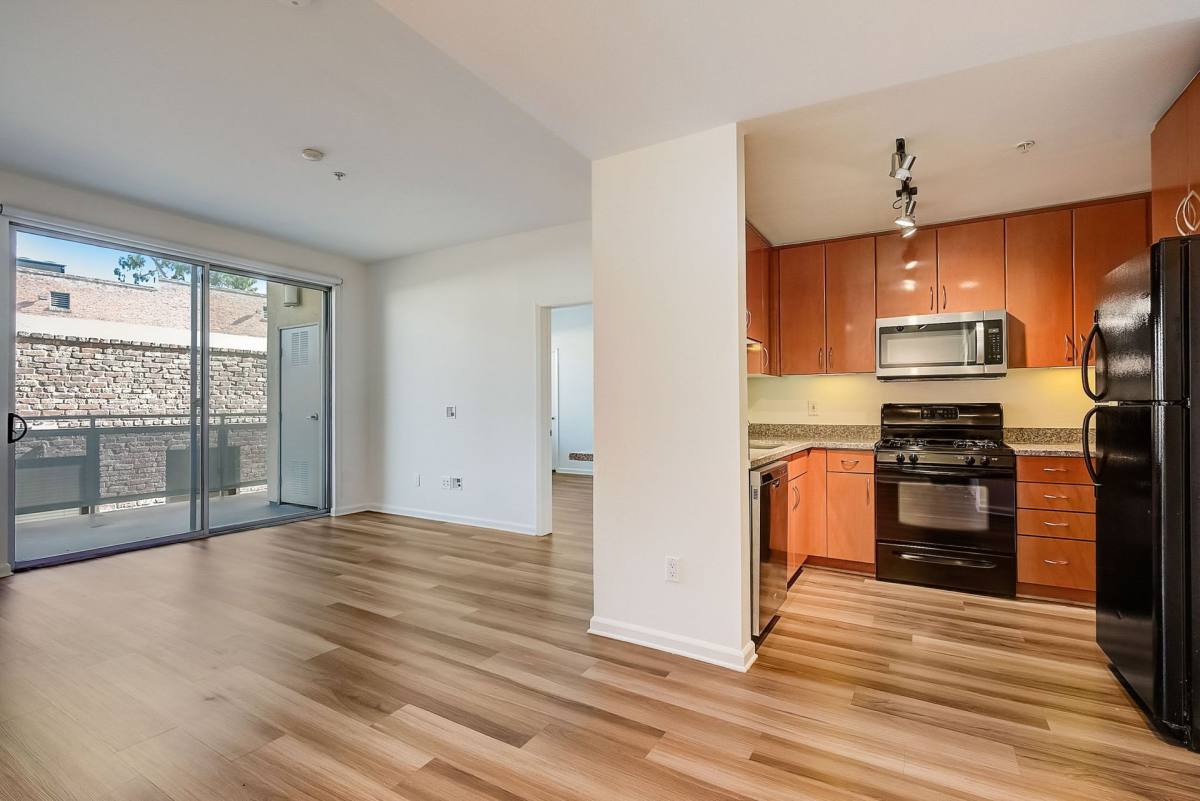 Apartment for rent at 65 W Dayton St, Pasadena, CA 91105