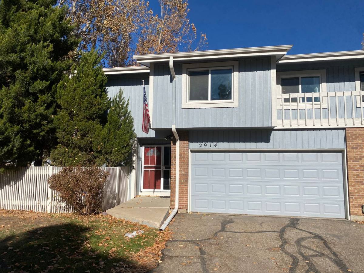 House for rent at 2914 S Parker Court, Aurora, CO 80014