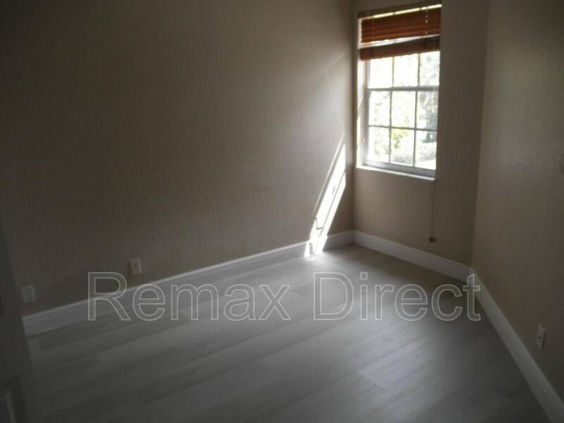 Townhouse for rent at 847 Summit Lake Dr, West Palm Beach, FL 33415