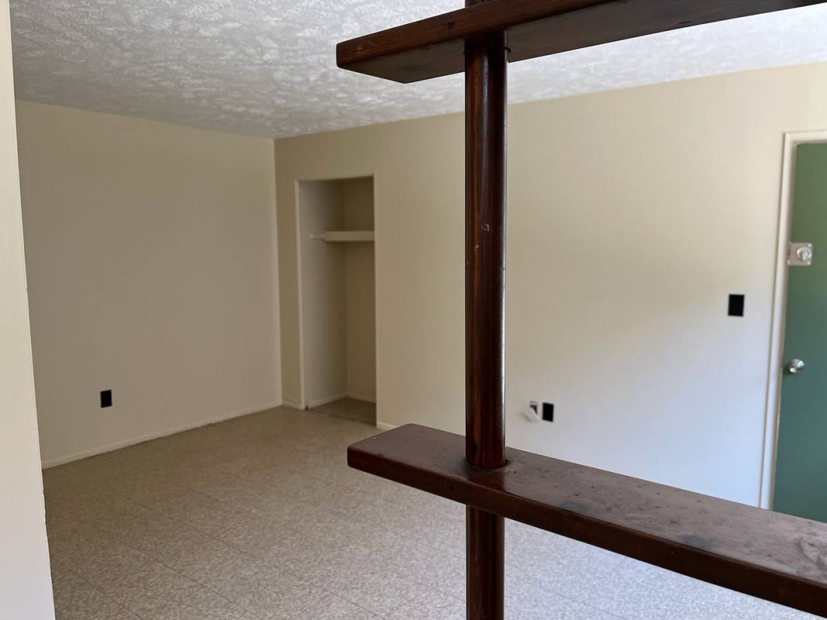 Apartment for rent at 821, 829, 837, 901, 905 E Shiawassee St, Lansing, MI 48912
