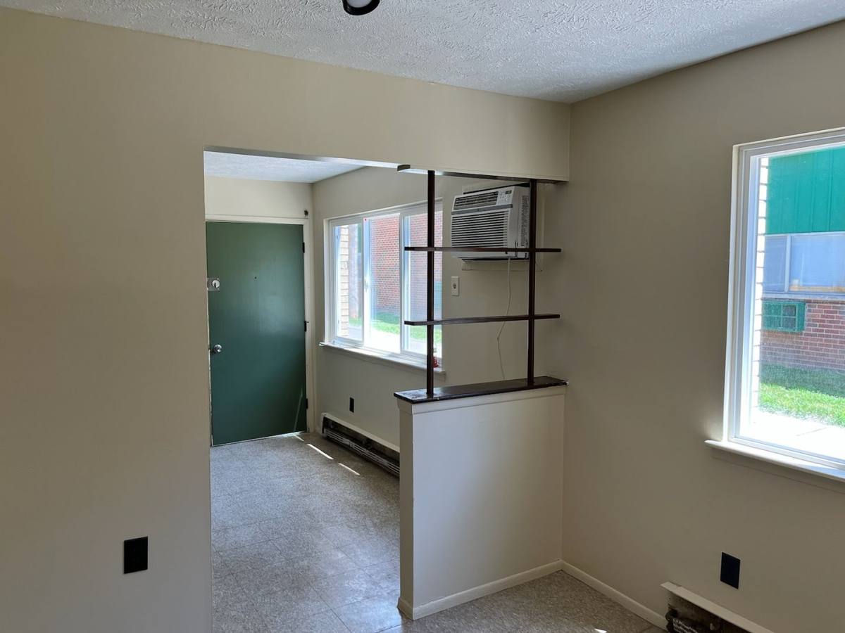 Apartment for rent at 821, 829, 837, 901, 905 E Shiawassee St, Lansing, MI 48912