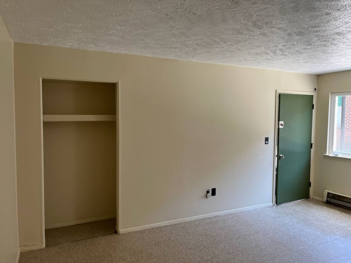 Apartment for rent at 821, 829, 837, 901, 905 E Shiawassee St, Lansing, MI 48912