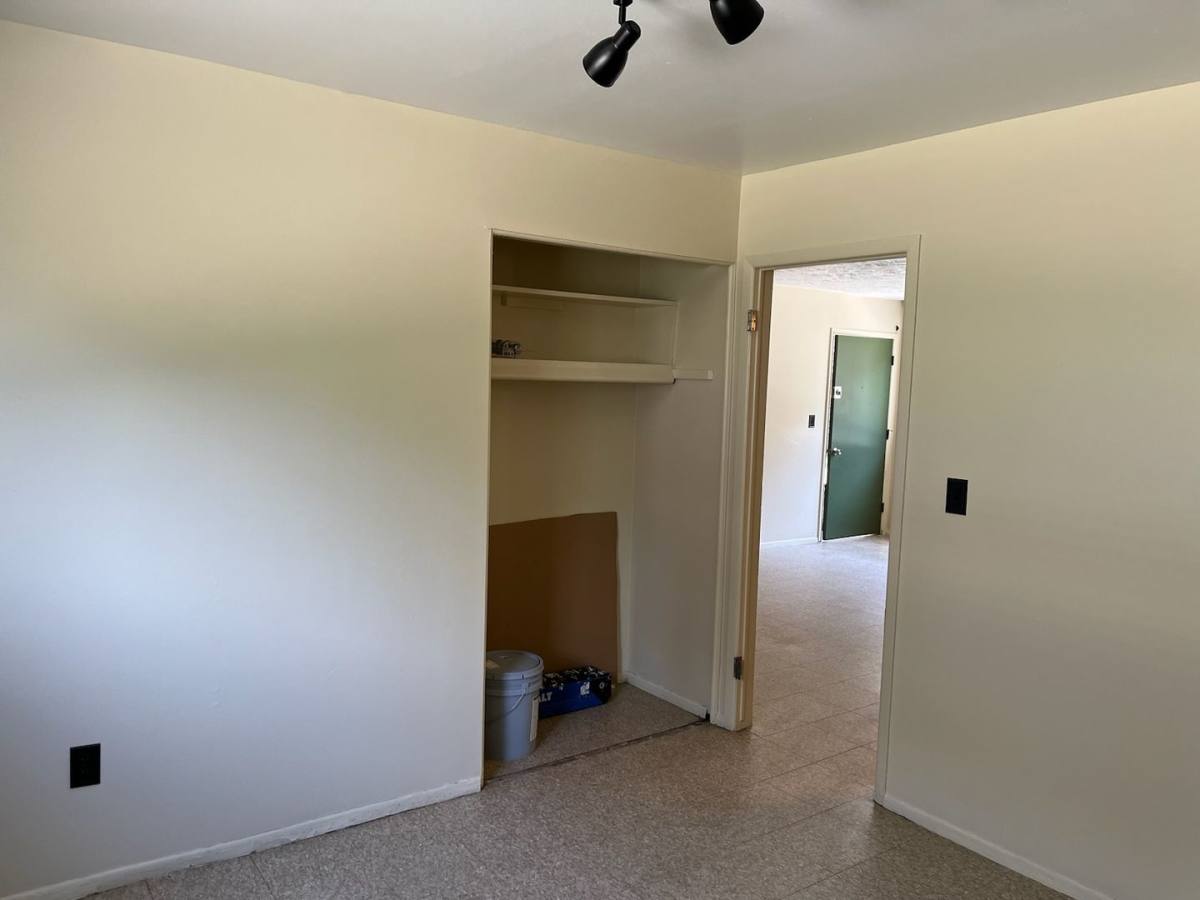 Apartment for rent at 821, 829, 837, 901, 905 E Shiawassee St, Lansing, MI 48912