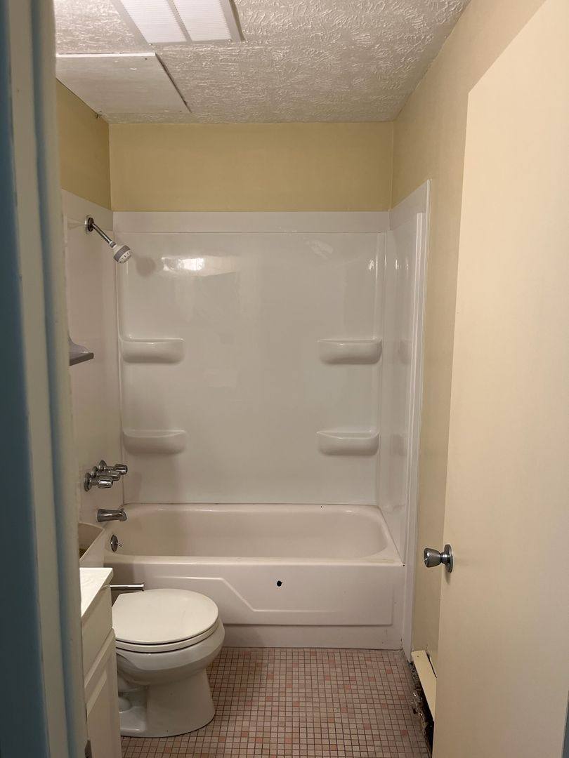 Apartment for rent at 821, 829, 837, 901, 905 E Shiawassee St, Lansing, MI 48912