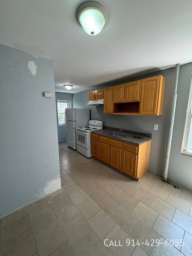 Apartment for rent at 68 Jackson St, Yonkers, NY 10701