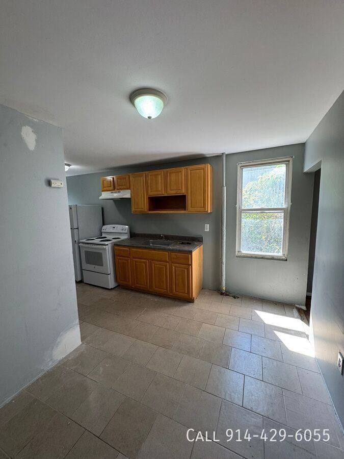 Apartment for rent at 68 Jackson St, Yonkers, NY 10701