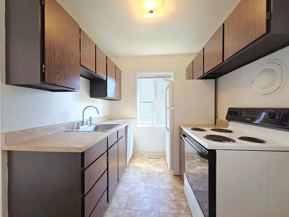Apartment for rent at 702 Gellatly St, Wenatchee, WA 98801