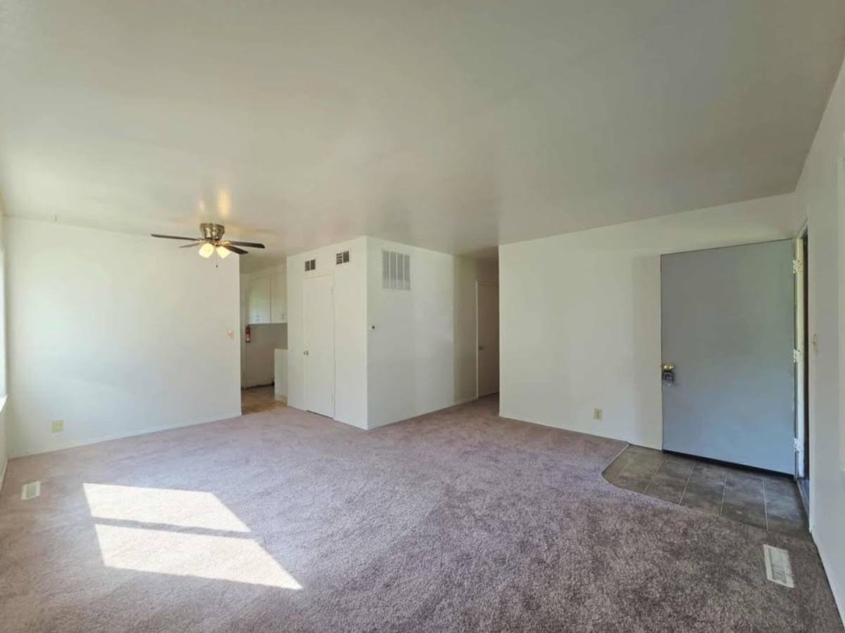 Apartment for rent at 702 Gellatly St, Wenatchee, WA 98801