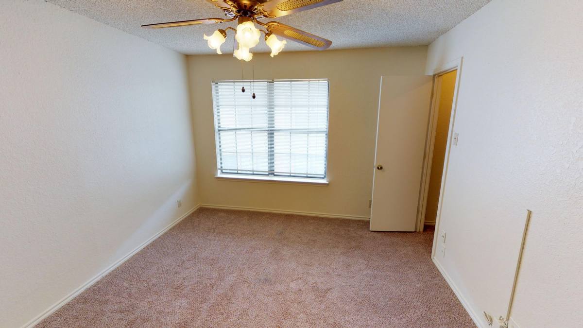 Townhouse for rent at 1109 S Ave, Denton, TX 76201