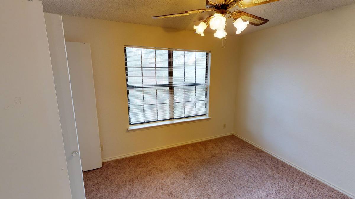 Townhouse for rent at 1109 S Ave, Denton, TX 76201