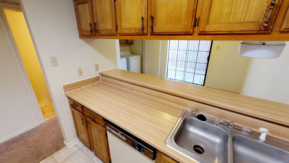 Townhouse for rent at 1109 S Ave, Denton, TX 76201