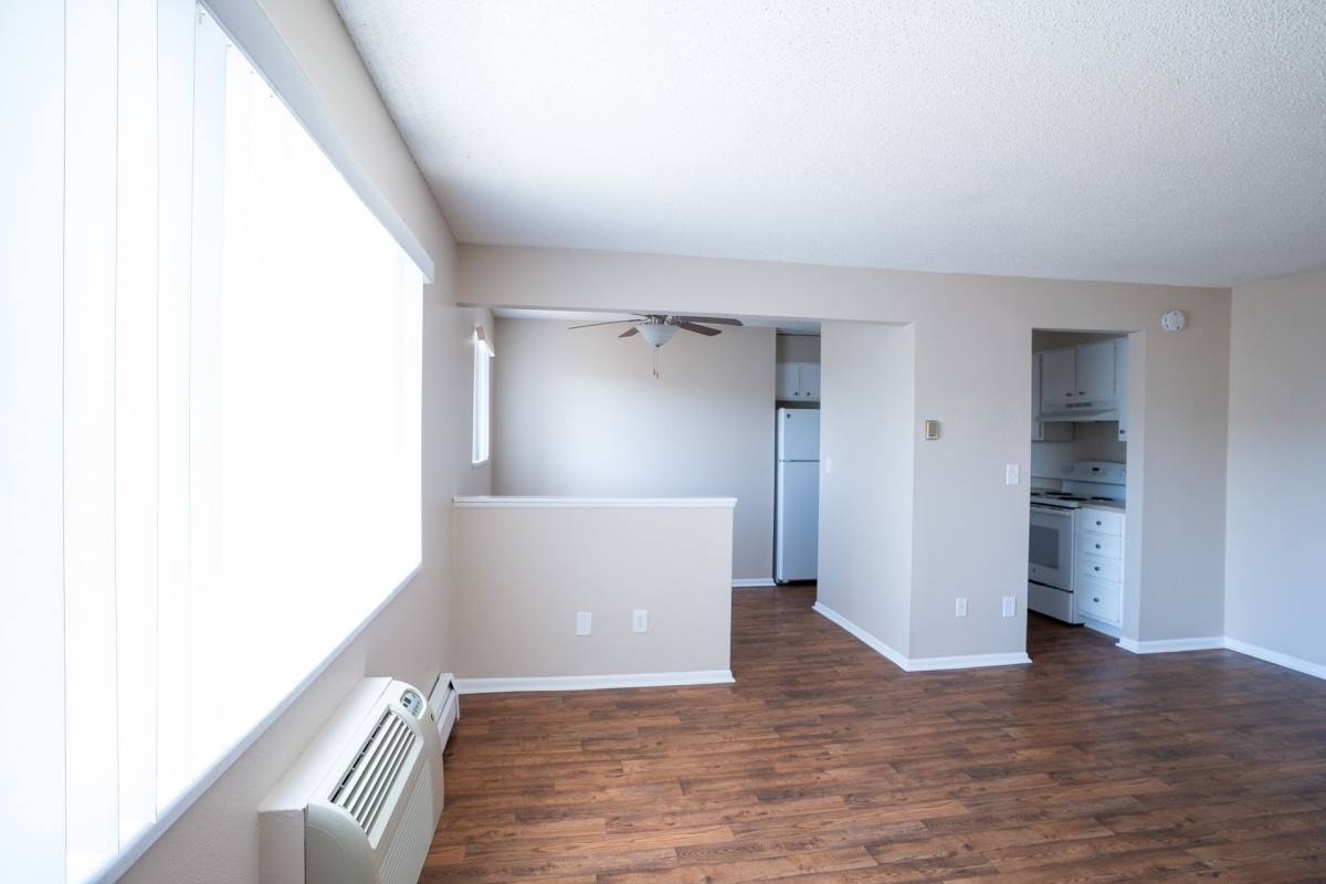 Apartment for rent at 481 W Prentice Ave, Littleton, CO 80120