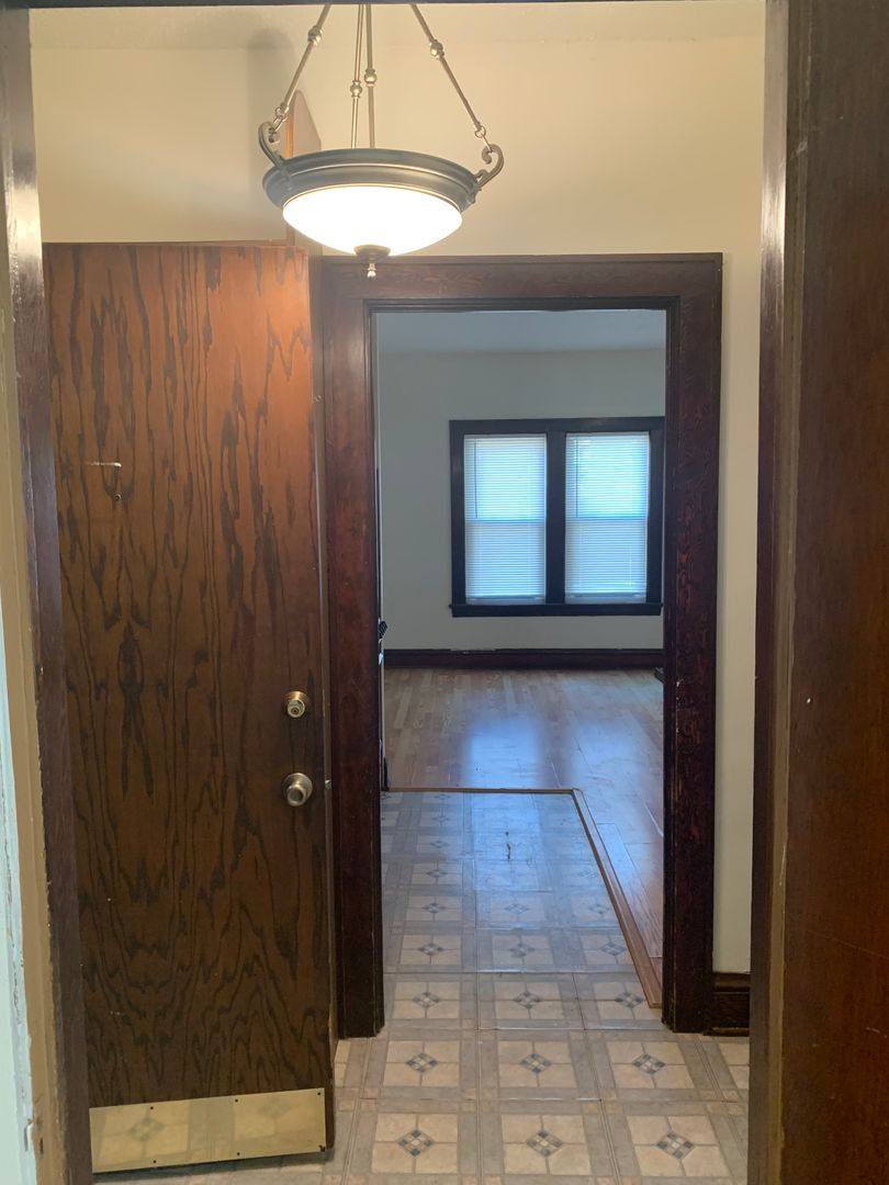 Apartment for rent at 718 4th St SE, Minneapolis, MN 55414