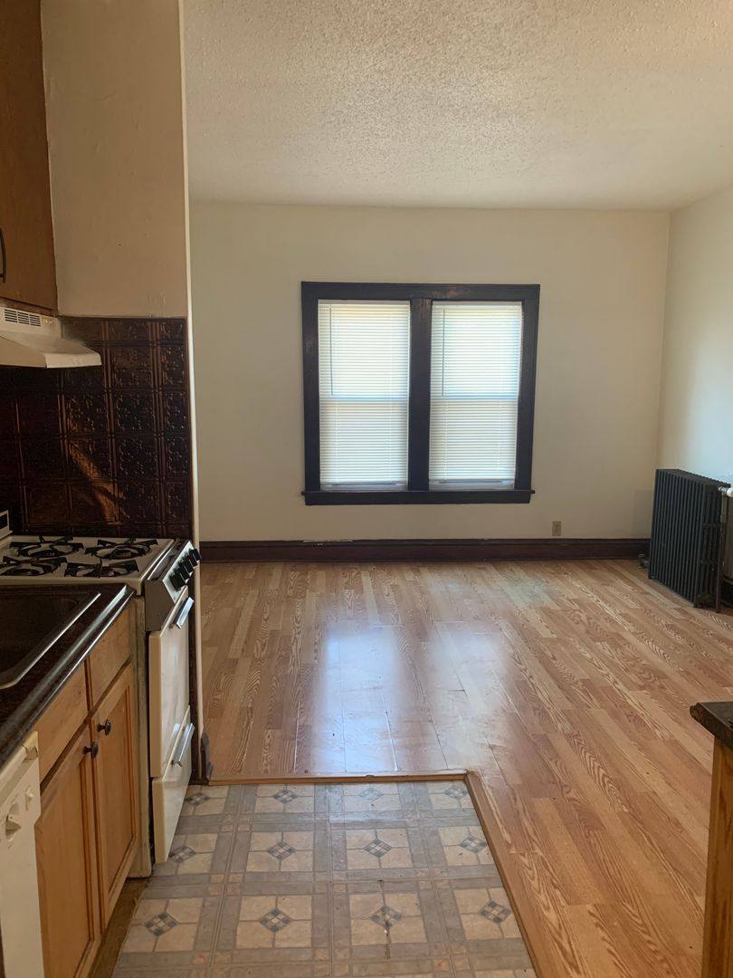 Apartment for rent at 718 4th St SE, Minneapolis, MN 55414
