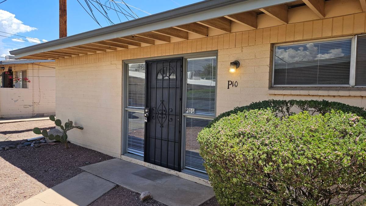 Condo for rent at 1620 E Blacklidge Dr, Tucson, AZ 85719