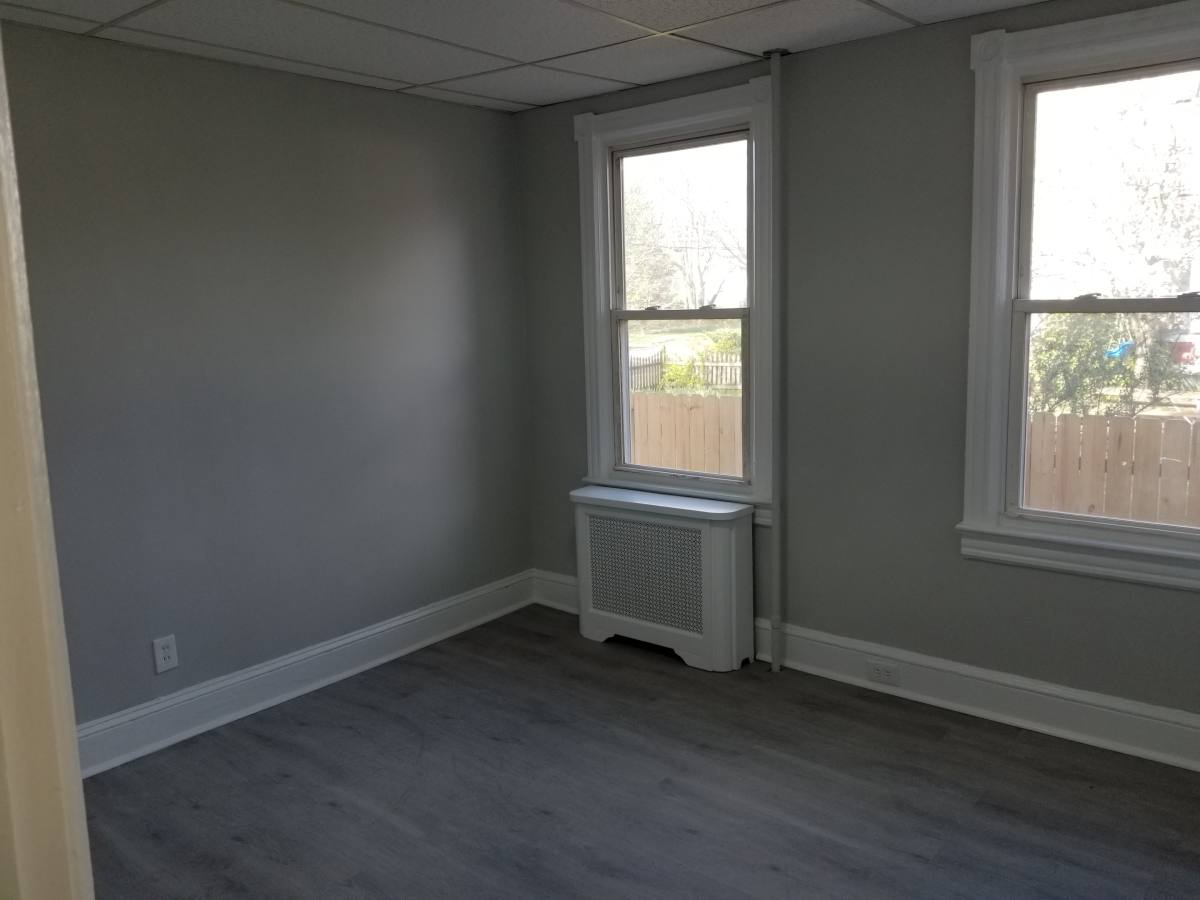 Apartment for rent at 337 W Front St, Florence, NJ 08518