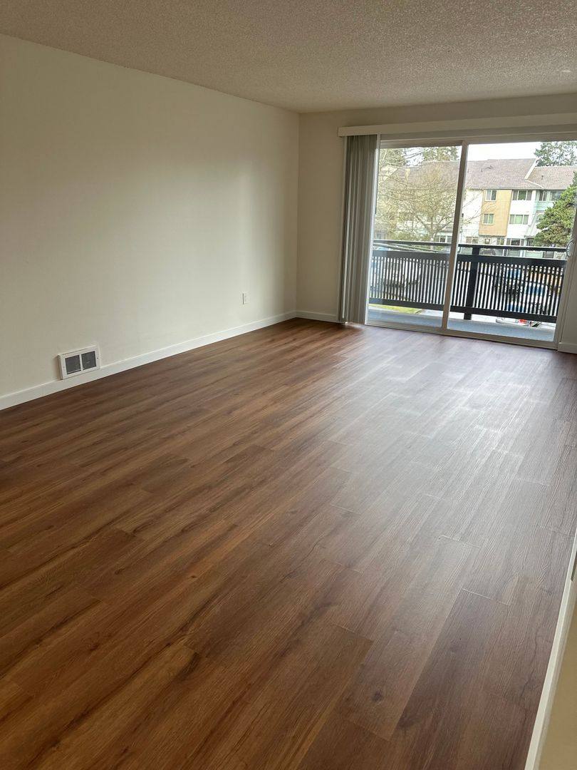 Apartment for rent at 625 N 130th St, Seattle, WA 98133