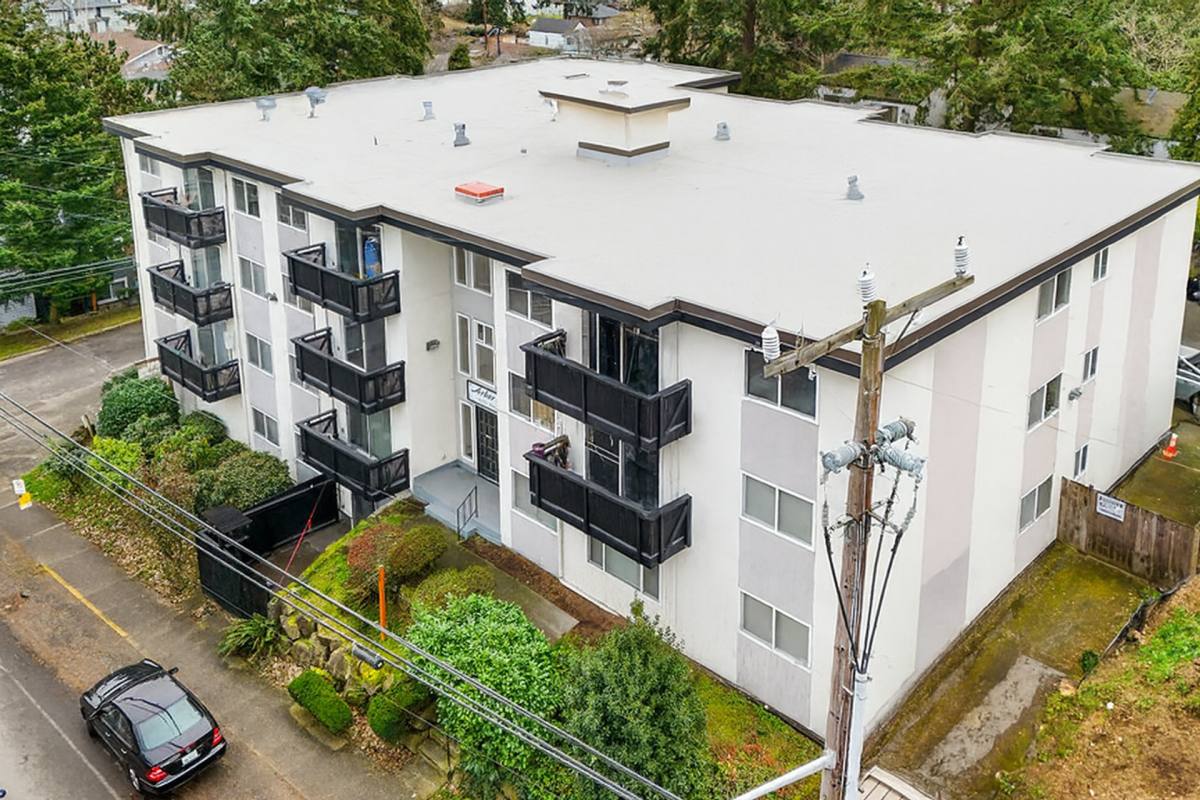 Apartment for rent at 625 N 130th St, Seattle, WA 98133