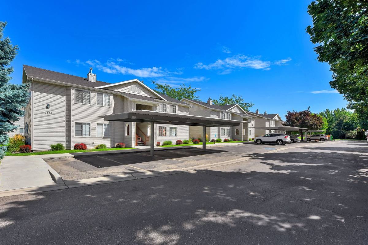 Apartment for rent at 1300 N Penn Station Lane, Meridian, ID 83642