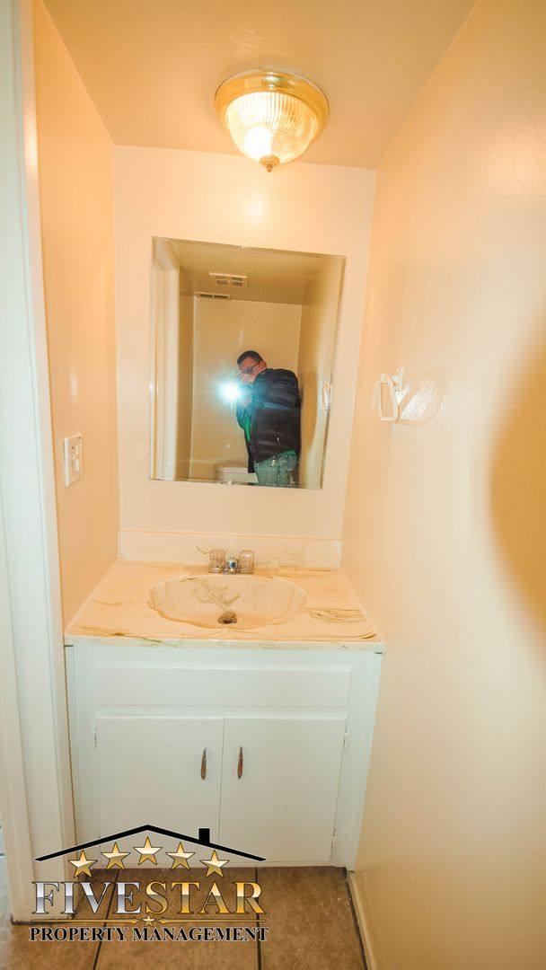 Apartment for rent at 3311 Union Ave, Bakersfield, CA 93305