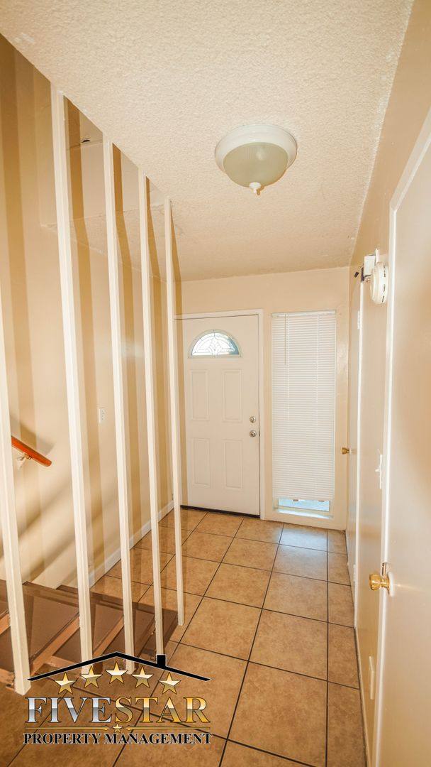 Apartment for rent at 3311 Union Ave, Bakersfield, CA 93305