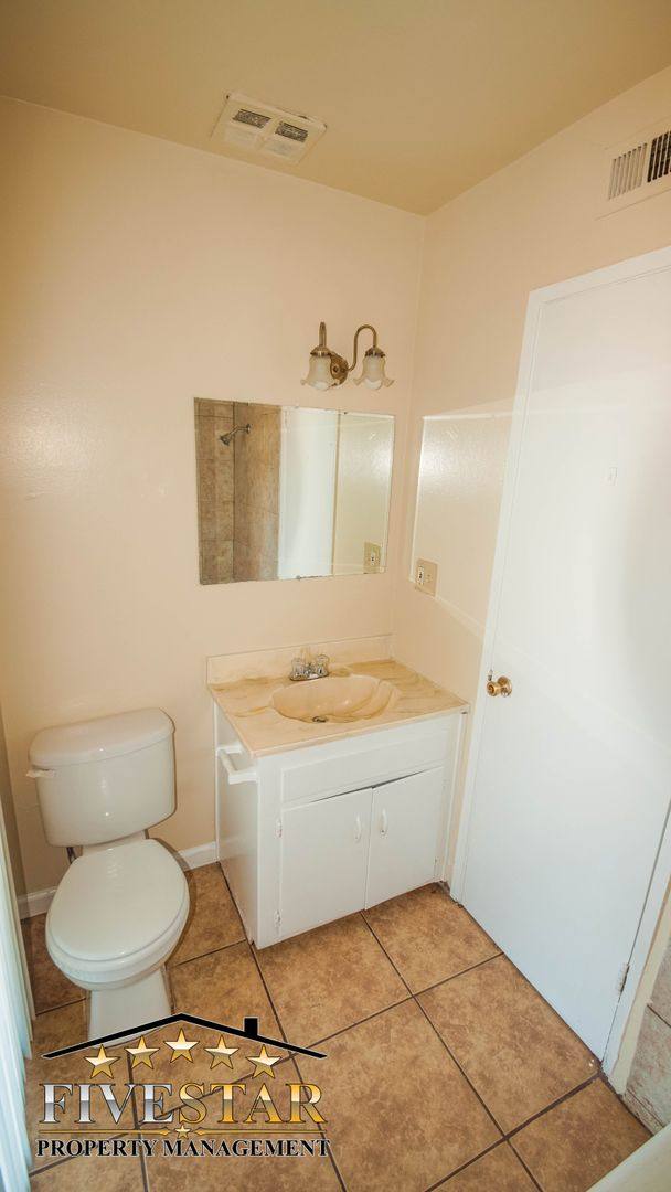 Apartment for rent at 3311 Union Ave, Bakersfield, CA 93305