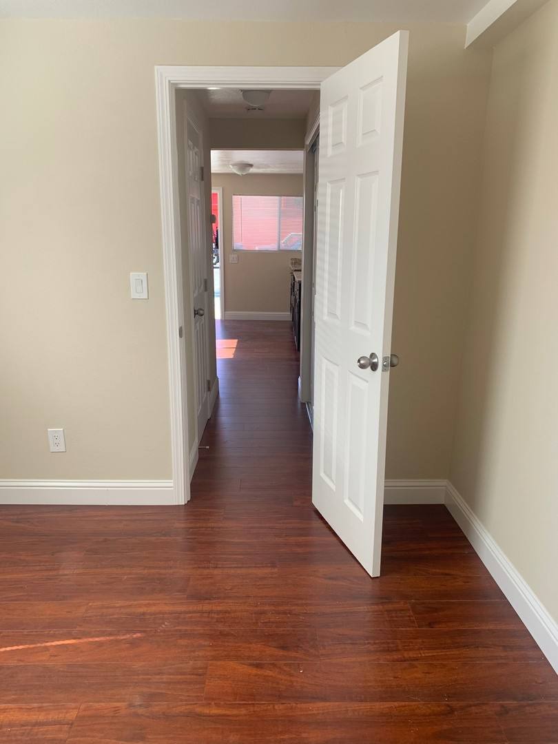 Apartment for rent at 116-126 Pine St, Redwood City, CA 94063