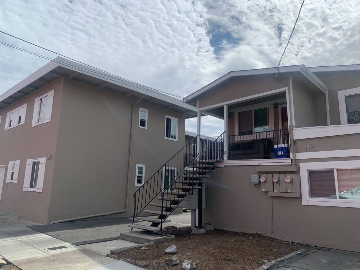 Apartment for rent at 116-126 Pine St, Redwood City, CA 94063