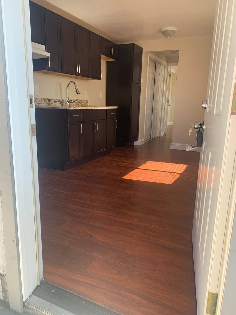 Apartment for rent at 116-126 Pine St, Redwood City, CA 94063