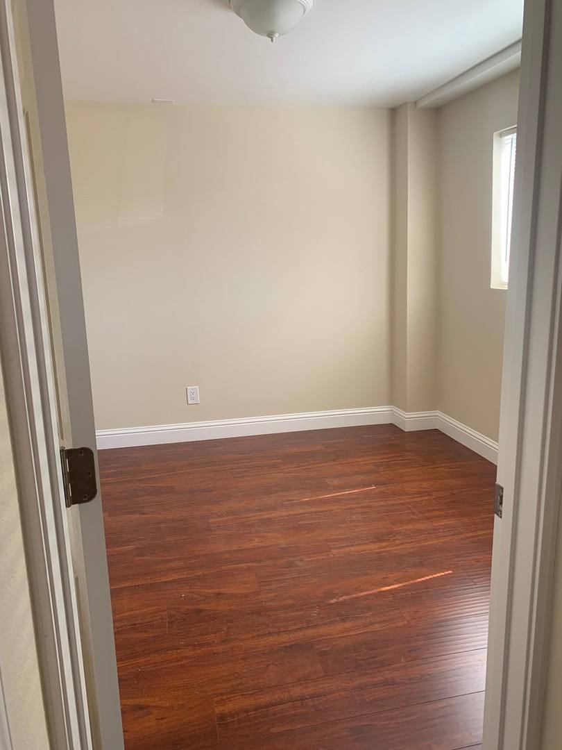 Apartment for rent at 116-126 Pine St, Redwood City, CA 94063