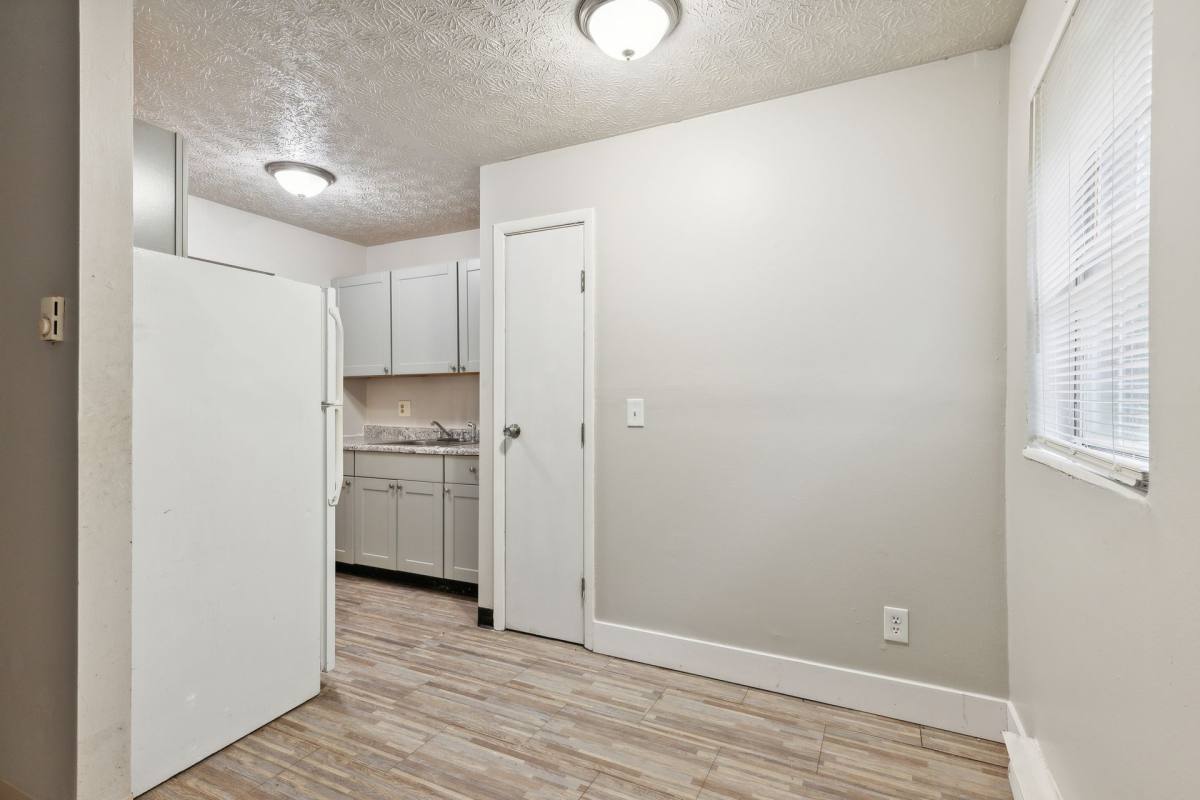 Apartment for rent at 2303 Wyoming Ave, Cincinnati, OH 45214