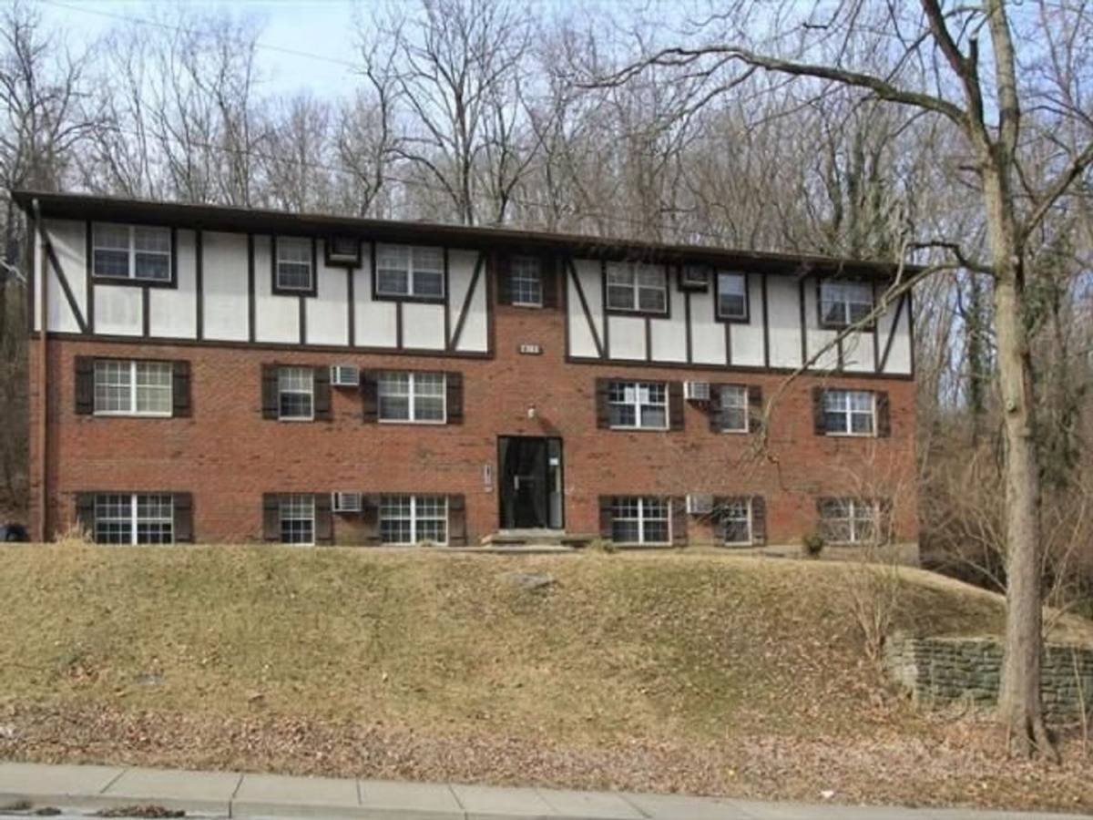 Apartment for rent at 2303 Wyoming Ave, Cincinnati, OH 45214