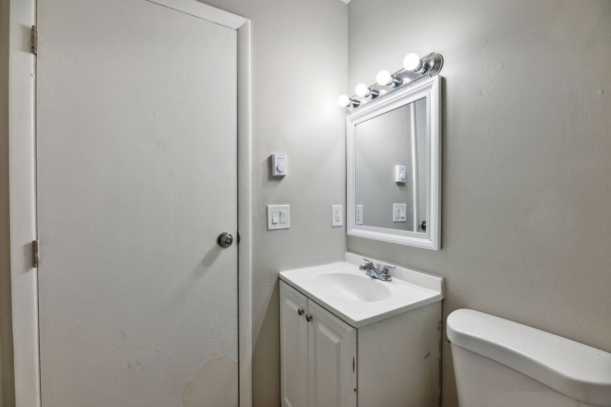 Apartment for rent at 2303 Wyoming Ave, Cincinnati, OH 45214