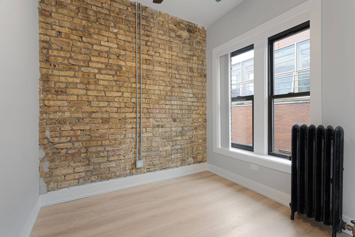Apartment for rent at 1649-1655 W Jonquil, Chicago, IL 60626