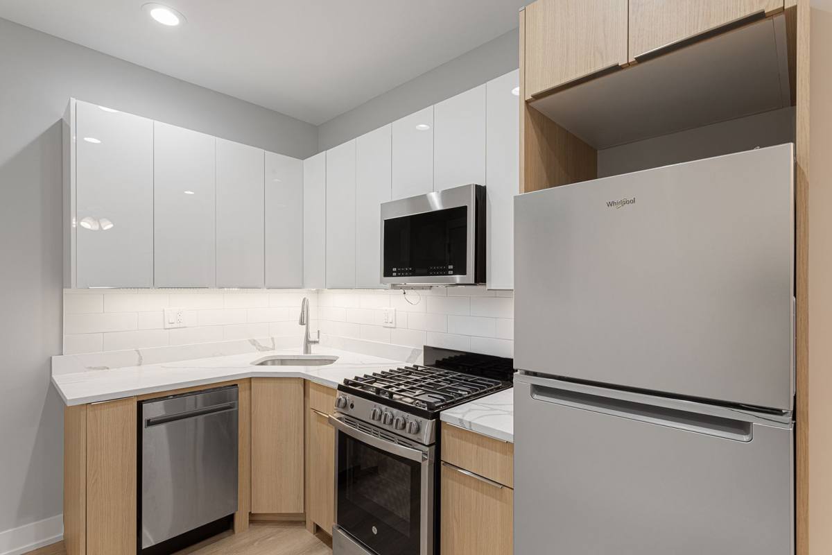 Apartment for rent at 1649-1655 W Jonquil, Chicago, IL 60626