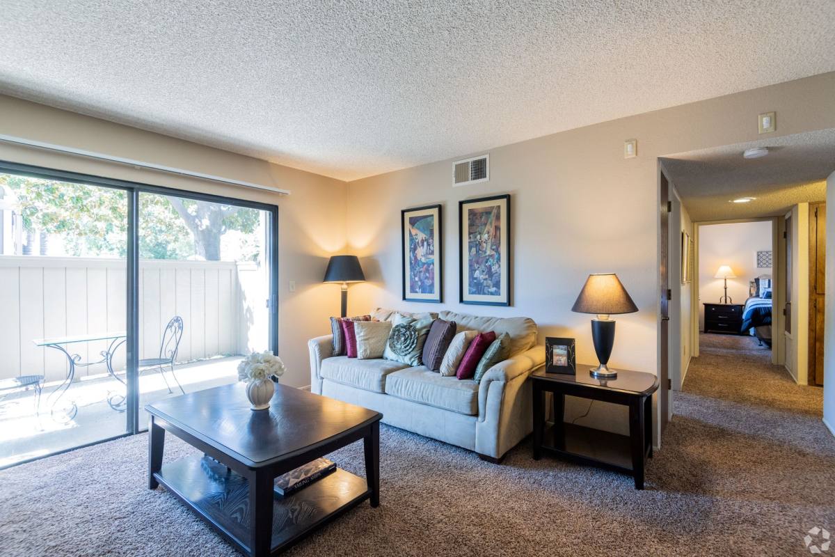 Apartment for rent at 8550 Florin Rd, Sacramento, CA 95828