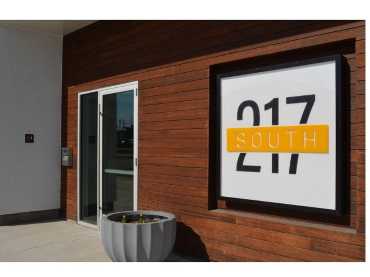 Apartment for rent at 217 S Neil St, Champaign, IL 61820