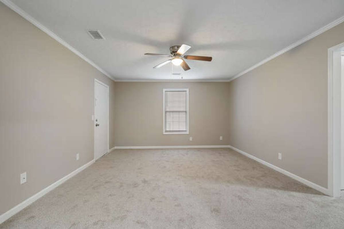 Apartment for rent at 201 Hays Mill Rd, Carrollton, GA 30117
