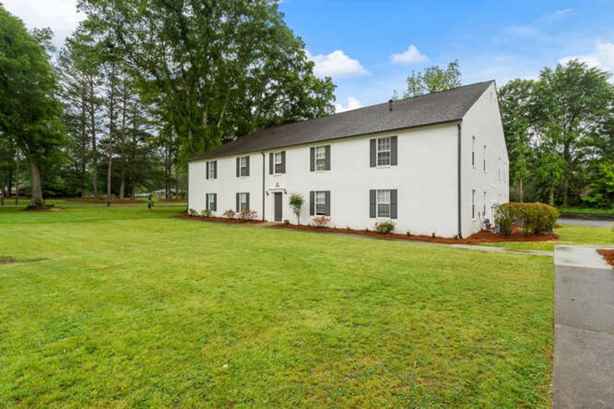 Apartment for rent at 201 Hays Mill Rd, Carrollton, GA 30117