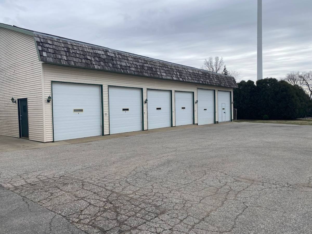 Apartment for rent at 3322 Tropic Lane, Waterloo, IA 50702