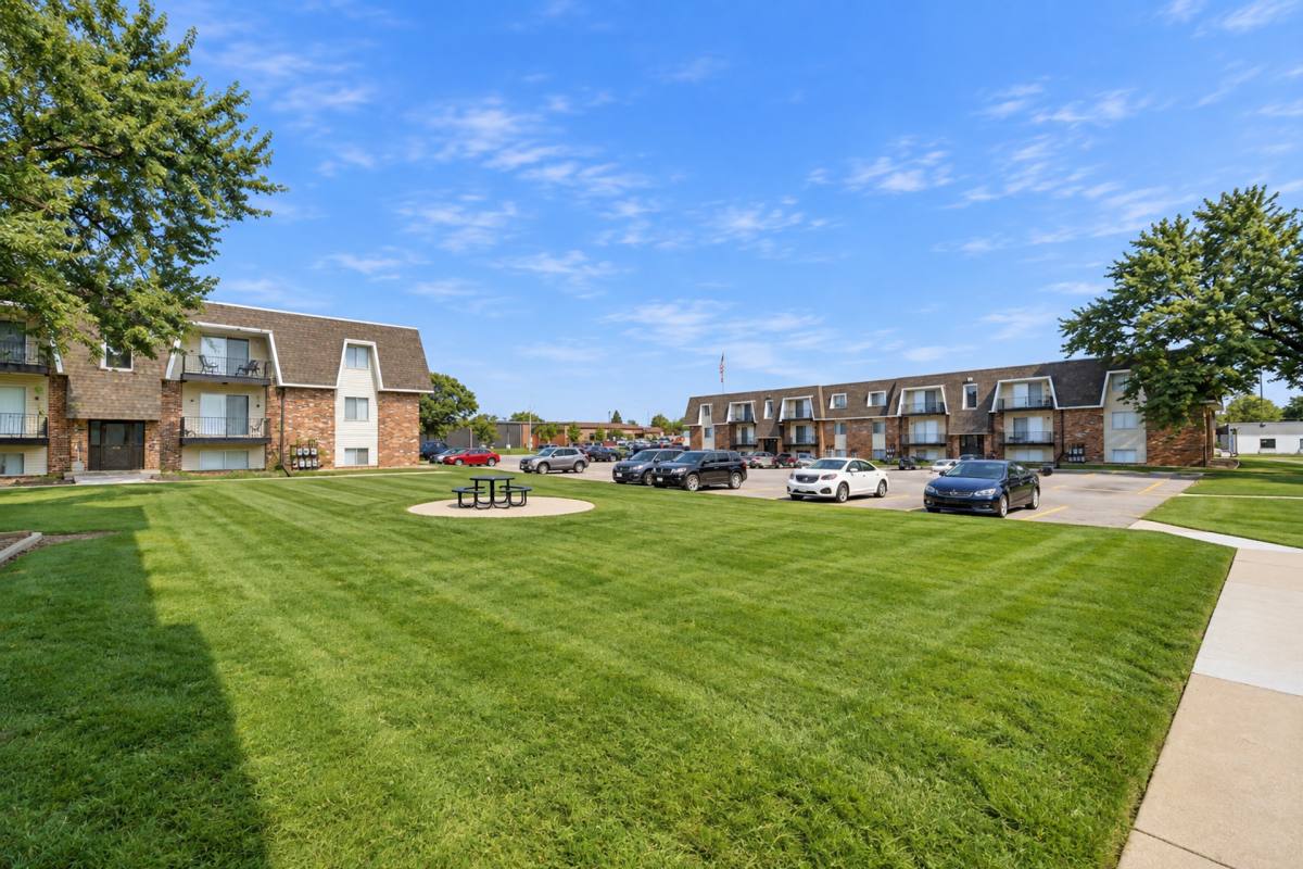 Apartment for rent at 3322 Tropic Lane, Waterloo, IA 50702