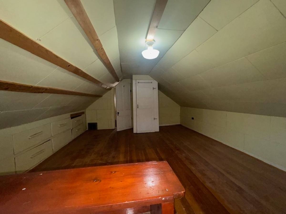 House for rent at 706 S Lake Ave, Sioux Falls, SD 57104