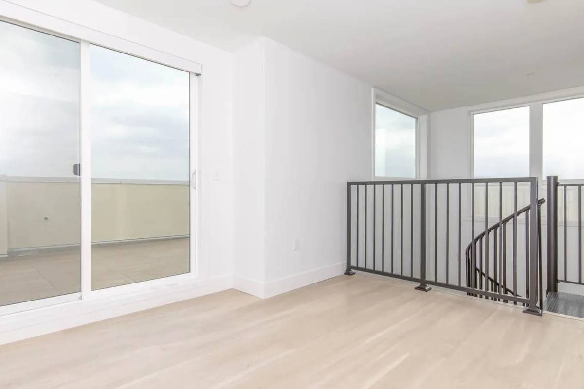 Apartment for rent at 5570 Rosemead Blvd, Temple City, CA 91780