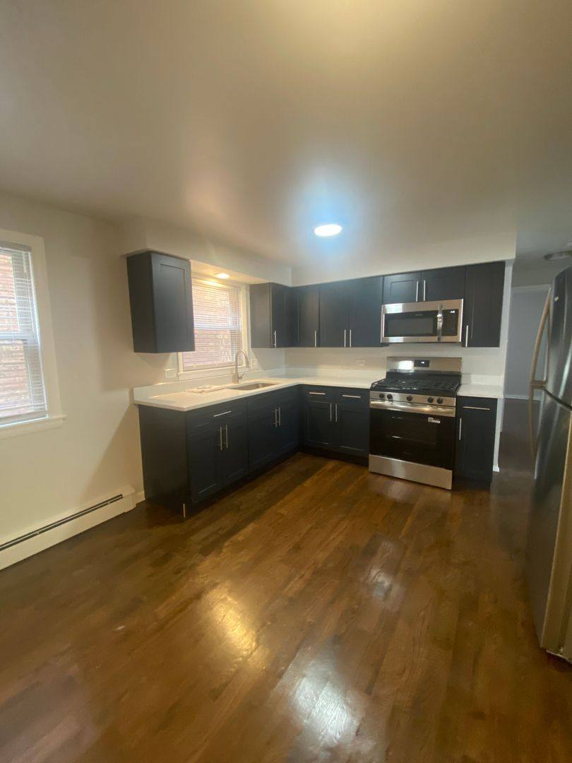 Apartment for rent at 7947 S King Dr, Chicago, IL 60619