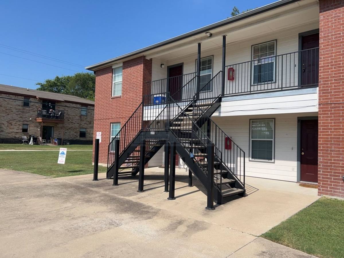 Apartment for rent at 301 W Ave, Copperas Cove, TX 76522
