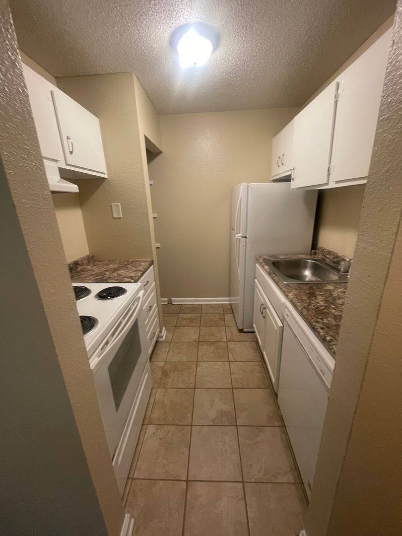 Apartment for rent at 4524 Highway 39 N, Meridian, MS 39301