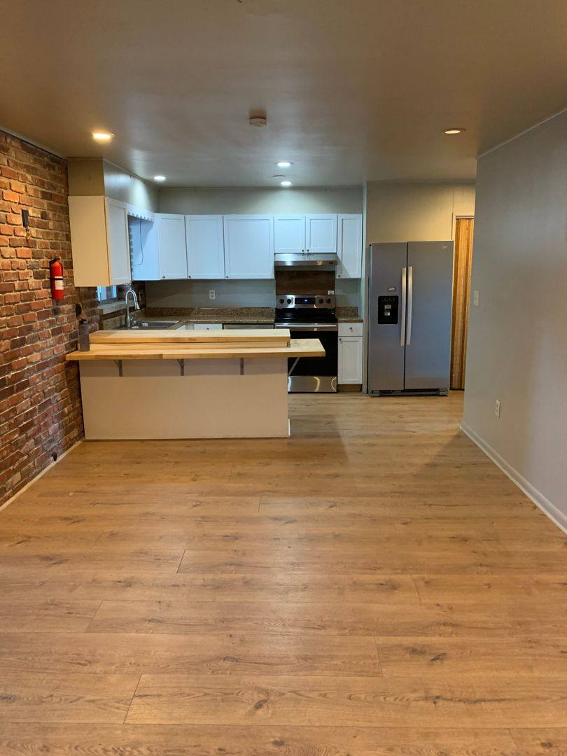 Apartment for rent at 217 S Lincoln St Ph, Bloomington, IN 47408