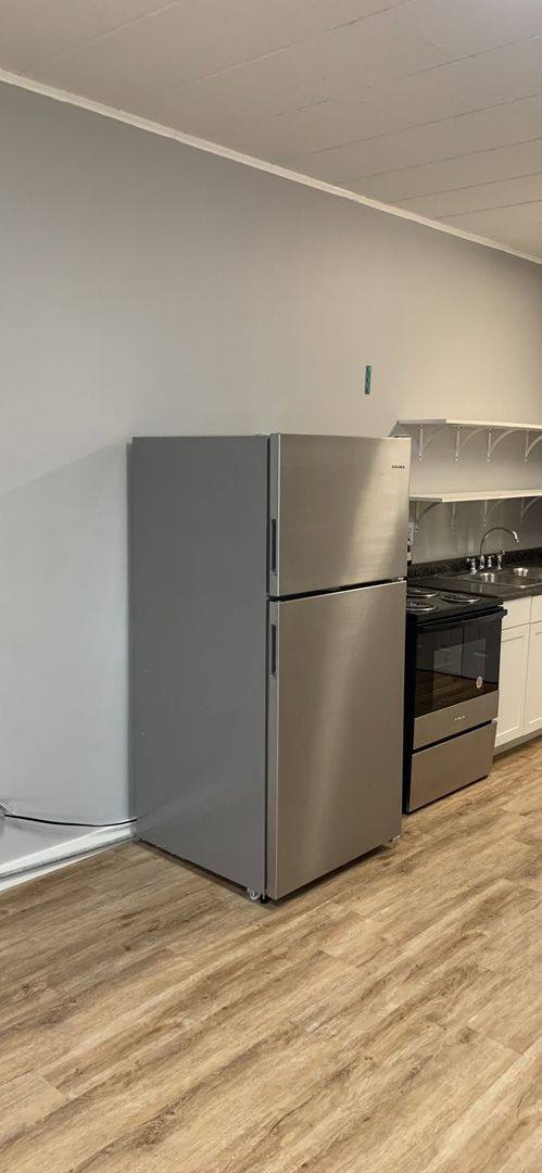 Apartment for rent at 213 S Lincoln St, Bloomington, IN 47408