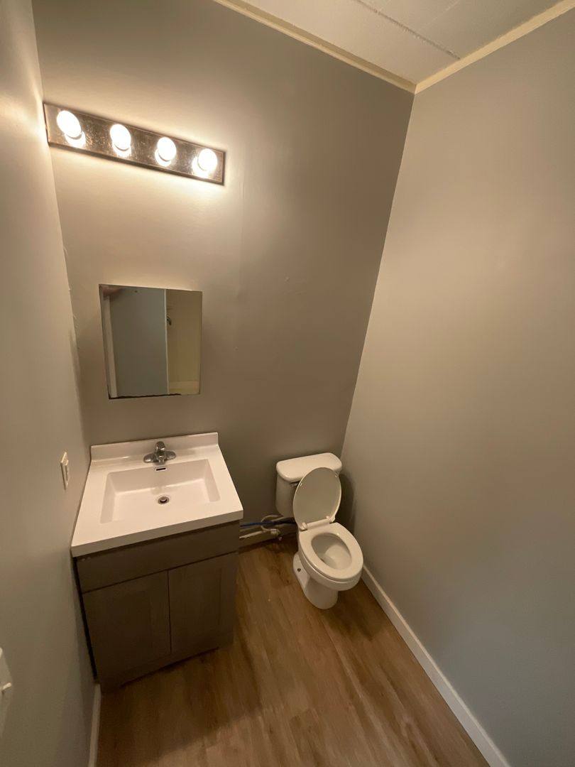 Apartment for rent at 213 S Lincoln St, Bloomington, IN 47408